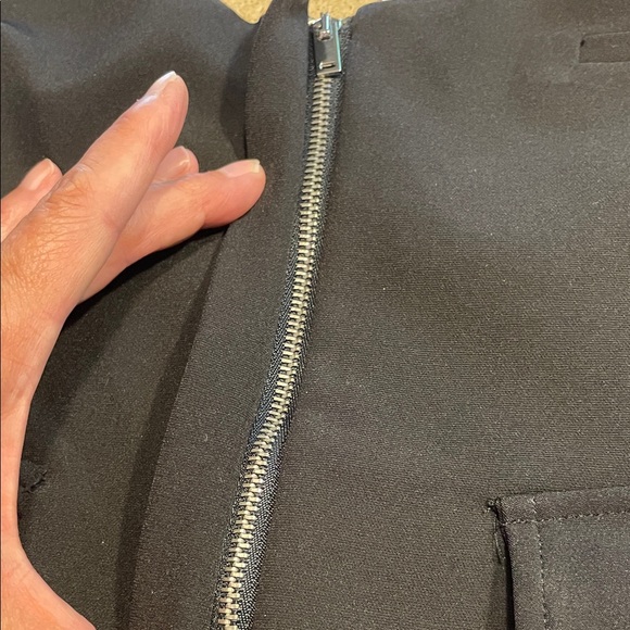 Zara Black Halter Top with Pockets - Picture 4 of 7